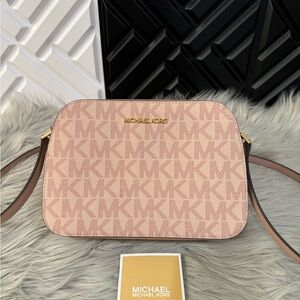 Michael by Michael Kors Houston LG Zip Signature Logo Crossbody . Pale Pink. NWT